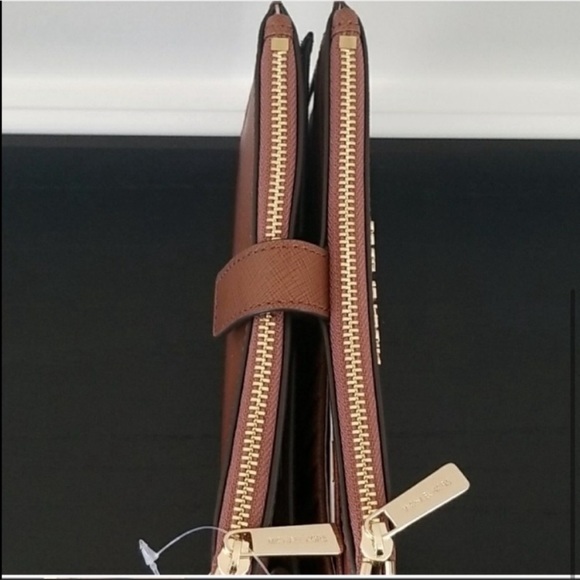 Michael Kors Jet Set Travel Dbl Zip Wristlet - Picture 4 of 6